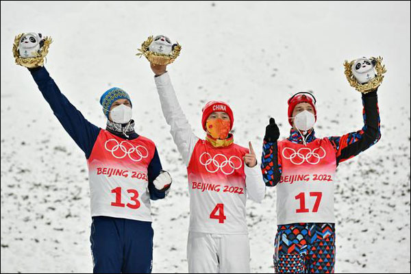 ‘ฉี กว่างผู’คว้าแชมป์สกีฟรีสไตล์แอร์เรียลชาย