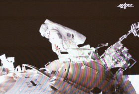 นักบินอวกาศยานเสินโจว-13 เสร็จสิ้นการปฏิบัติภารกิจนอกยาน