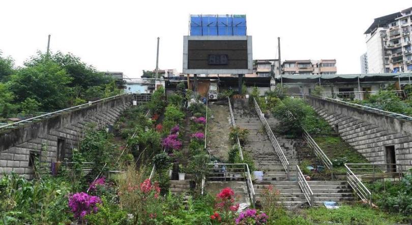 สนามกีฬาหยางเหอนครฉงชิ่งซบเซา