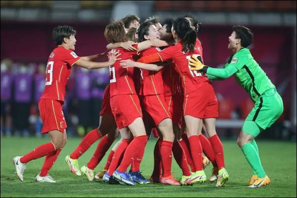 จีนดวลจุดโทษเฉือนชนะญี่ปุ่นผ่านเข้ารอบชิงชนะเลิศฟุตบอลหญิงเอเชียนคัพ
