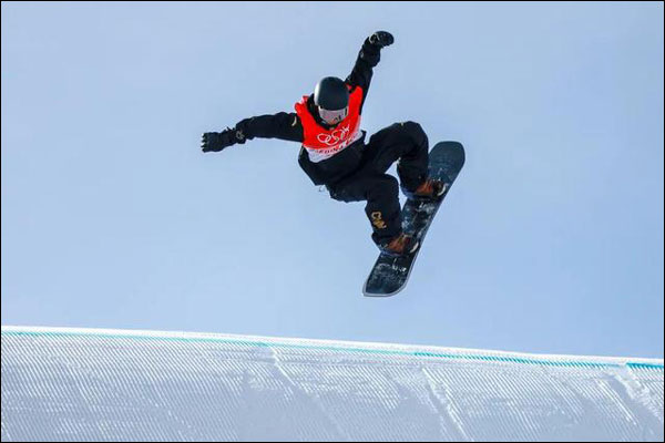 จากดาราหนุ่มในภาพยนตร์ของ‘สวี เค่อ’สู่นักกีฬาเหรียญเงินโอลิมปิก