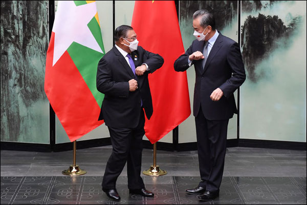 รมว.ต่างประเทศจีน-เมียนมาพบกัน