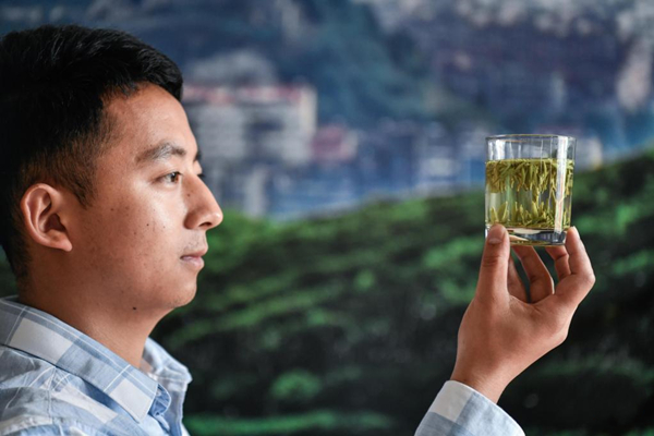 ความผูกพันระหว่างหนุ่มกุ้ยโจวกับวัฒนธรรมชา