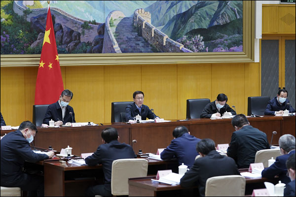 รองนายกฯจีนเรียกประชุมย้ำการอนุรักษ์สิ่งแวดล้อมในลุ่มแม่น้ำเหลือง